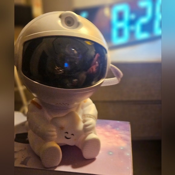Cute Astronaut Night Light Check Out My Video - Picture 3 of 5